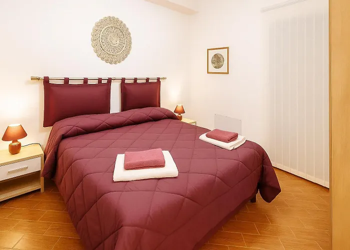 Segesta - New Nouveau Bedding
